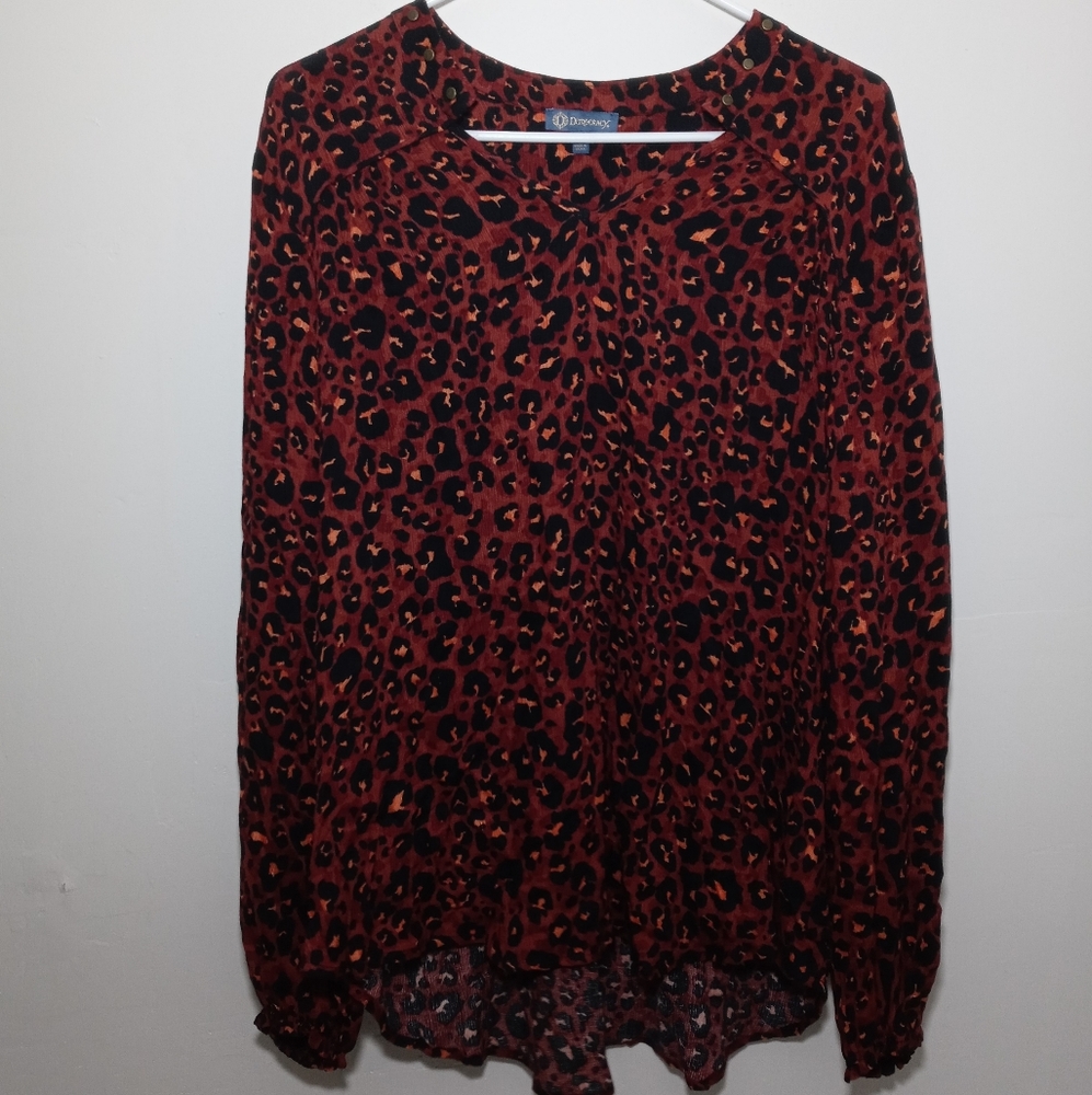 Women's Leopard Print Long Sleeve Size XL